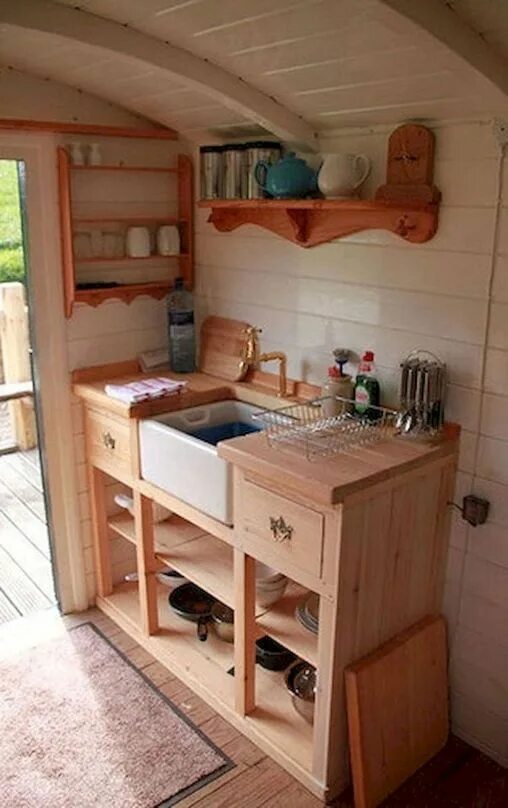 Проект кухни своими руками на дачу Inspiration For Your Own Tiny House With Small Kitchen Space(13) Tiny house kitc