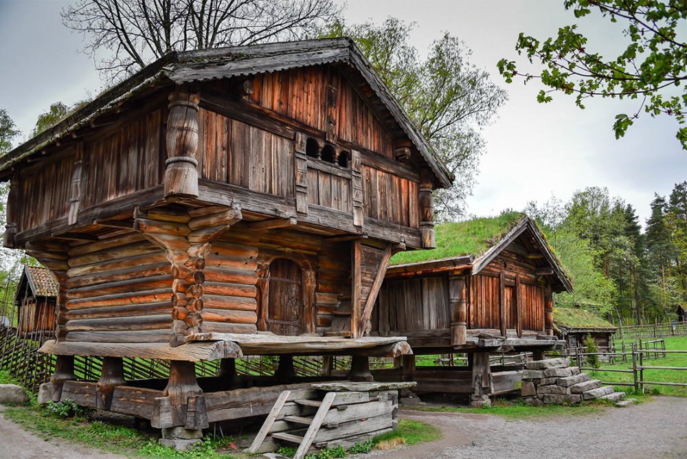 Проекты старых деревянных домов фото Northmen Guild Architectuur, Logs, Huis