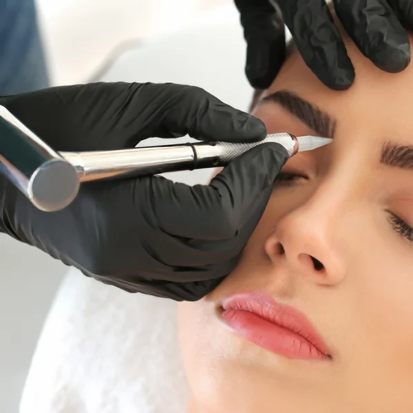 Sobrancelha perfeita para o Grande Dia Tudo sobre micropigmentação Microblading,