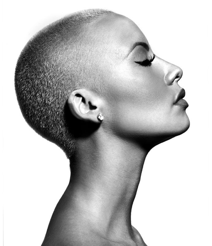 Профиль женской прическе Amber Rose x Sarah McColgan @ ShockBlast Amber rose, Bald women, Bald girl