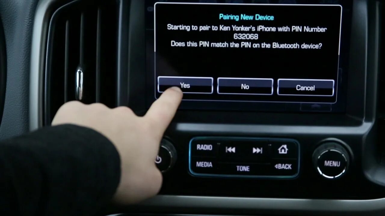 Программа подключения телефона к автомобилю How To Connect and Pair iPhone to Chevy Colorado MyLink Bluetooth - YouTube