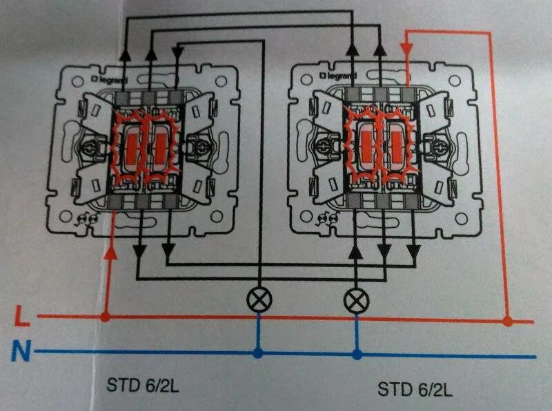 Проходной выключатель legrand подключение Назначение и монтаж двухклавишного проходного выключателя