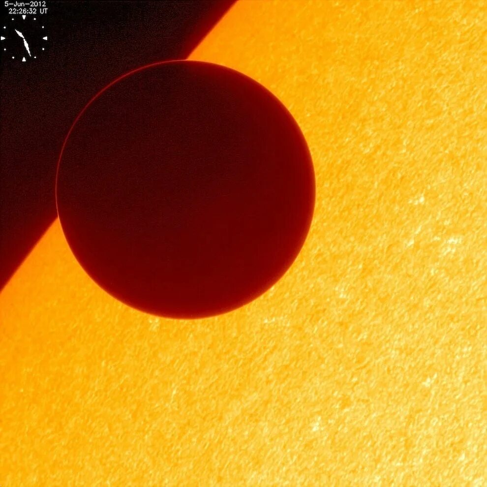 Прохождение венеры по диску солнца фото 40 Stunning Photos Of Venus Passing In Front Of The Sun Satellite pictures, Sola