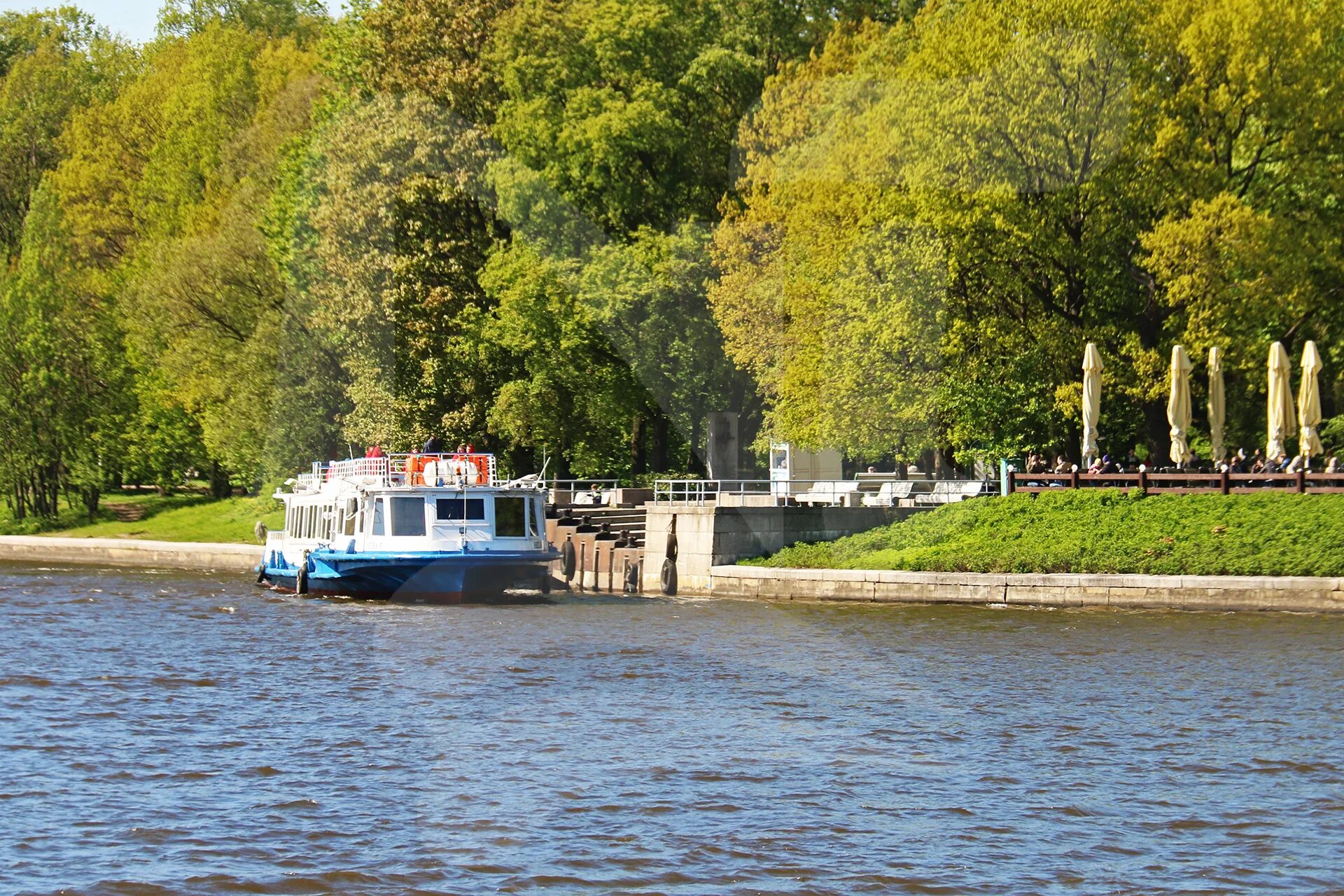 Прокат лодок на Елагином острове