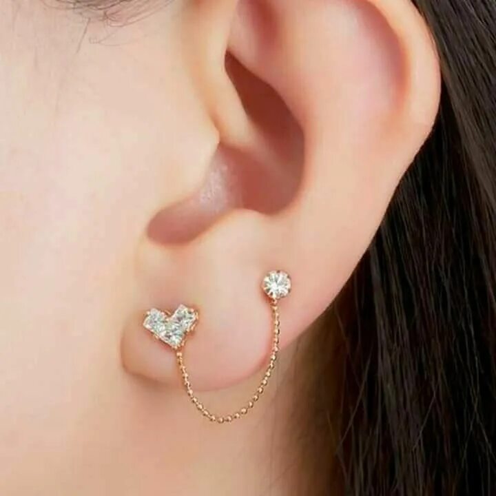 Прокол ушей фото с двумя сережками Diamond Earrings Jewelry I Like Aretes para la oreja, Pendientes perforados, Ide