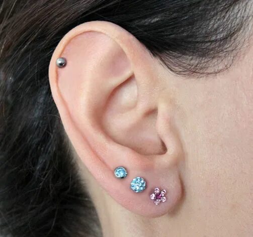 Прокол ушей фото с тремя сережками Earring Trends 2020 - Multiple Earrings per Ear