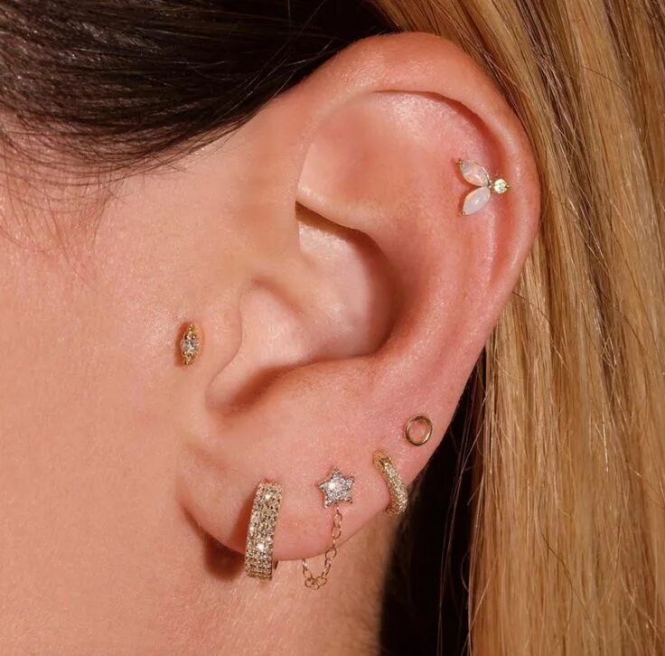 Проколы ушей виды фото The Coolest Piercing Trends to Try This Year Cool ear piercings, Types of ear pi