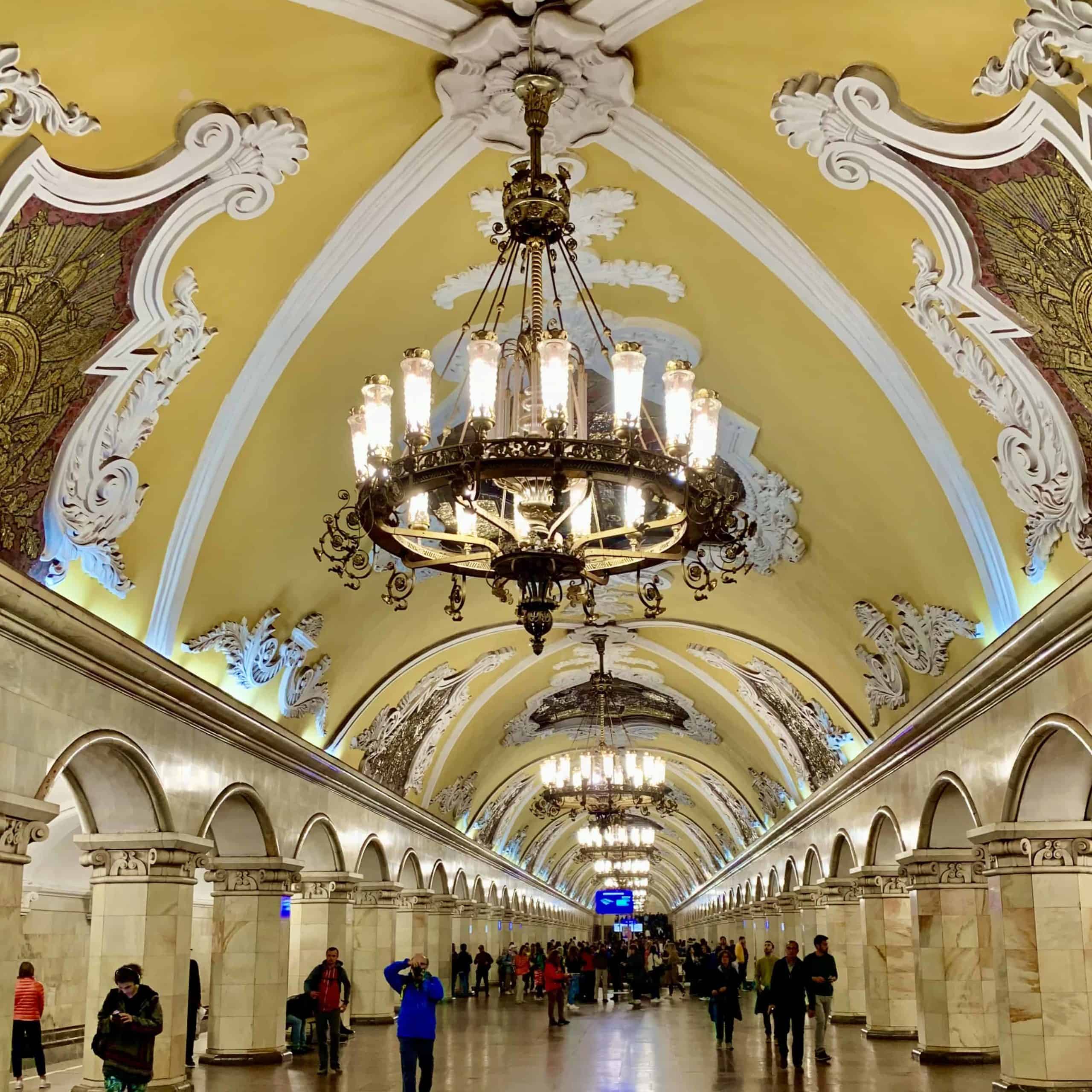 Проспект москва метро фото Moscow Metro Stations - Most Beautiful in the World - Peter's Food Adventures