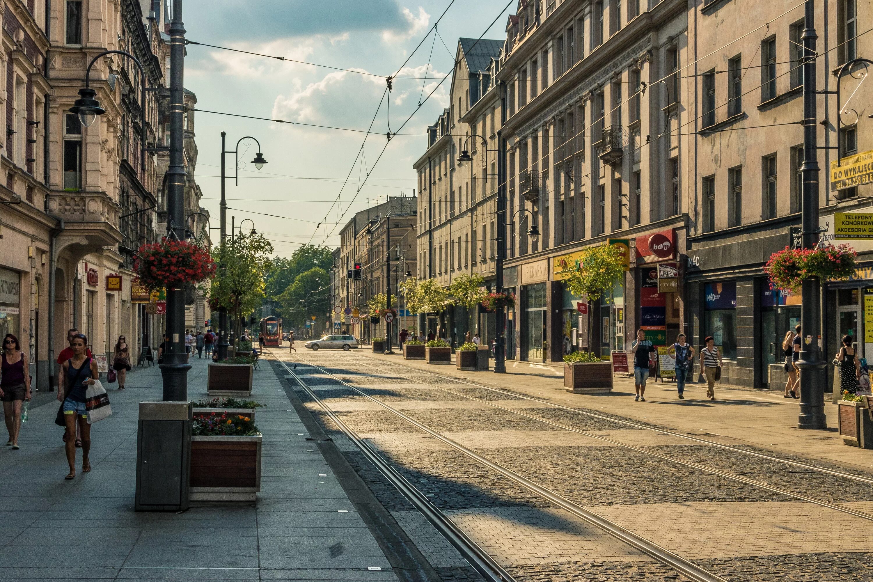 Проспекты городов фото Free Images : pedestrian, road, street, alley, city, cityscape, downtown, travel