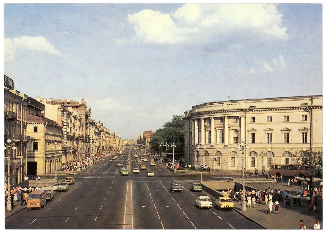 Проспекты ленинграда фото Nevsky Prospect in Leningrad. Postcard from the set "Nevsky Prospekt", published