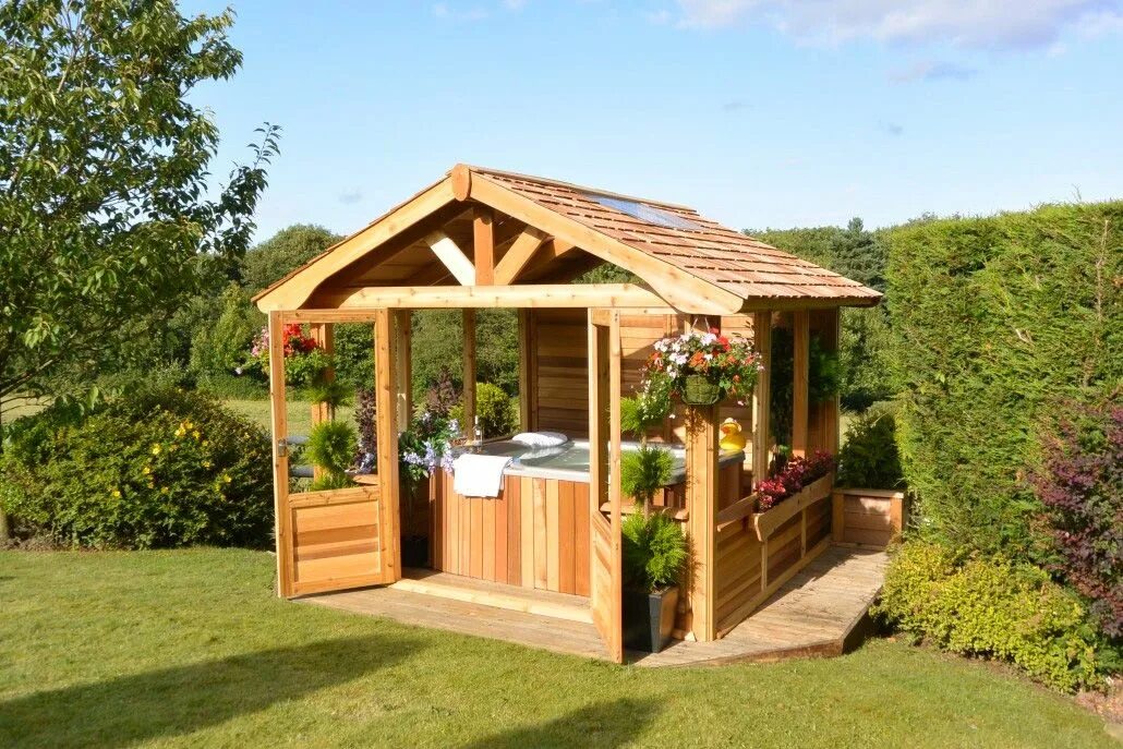 Простая красивая беседка своими руками Hot Tub and Garden Gazebos and Swim Spa Gazebos Hot tub garden, Hot tub gazebo, 