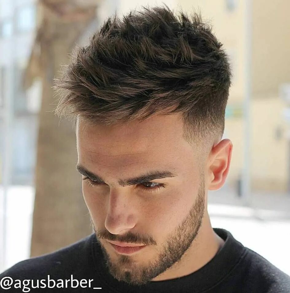 Простая модная стрижка 40 Statement Hairstyles for Men with Thick Hair Mens hairstyles thick hair, Men 