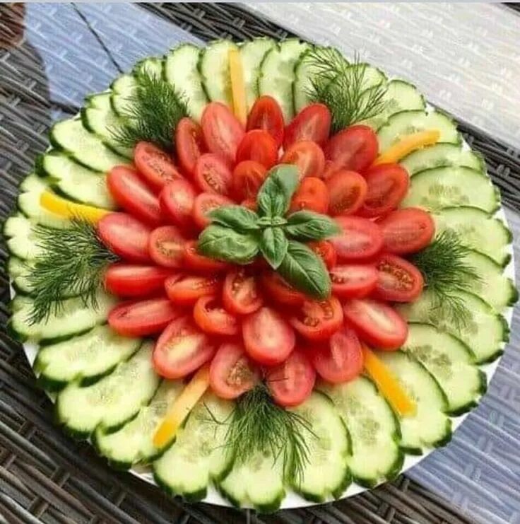 Простая нарезка на стол фото Pin on FOOD -ART in 2024 Salad recipes healthy easy, Vegaterian recipes, Food pr