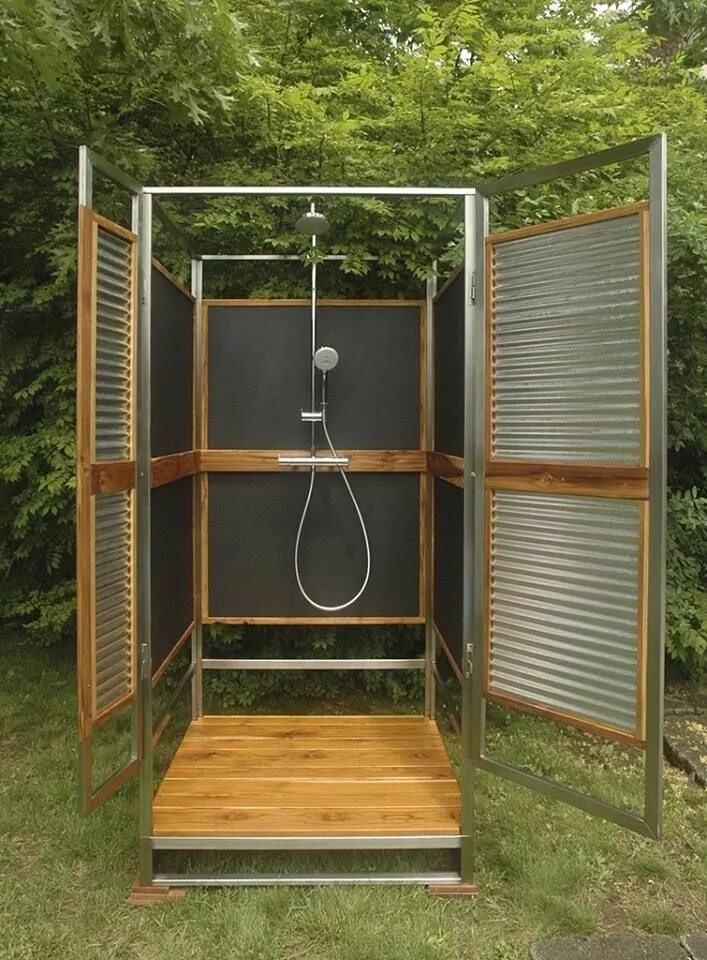 Простейший душ на даче своими руками portable out door shower Outdoor shower enclosure, Outdoor bathrooms, Outdoor sh