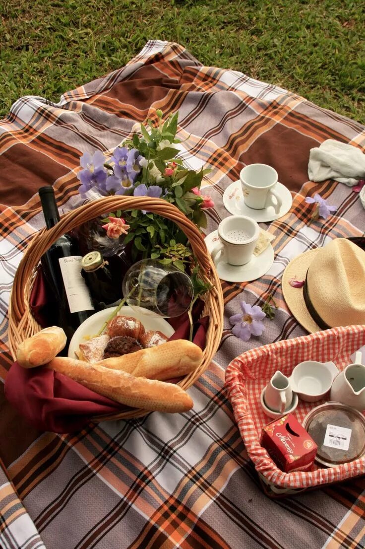 Просто фото пикника Great Fall picnic style. Винтажный пикник, Осенний пикник, Летний пикник