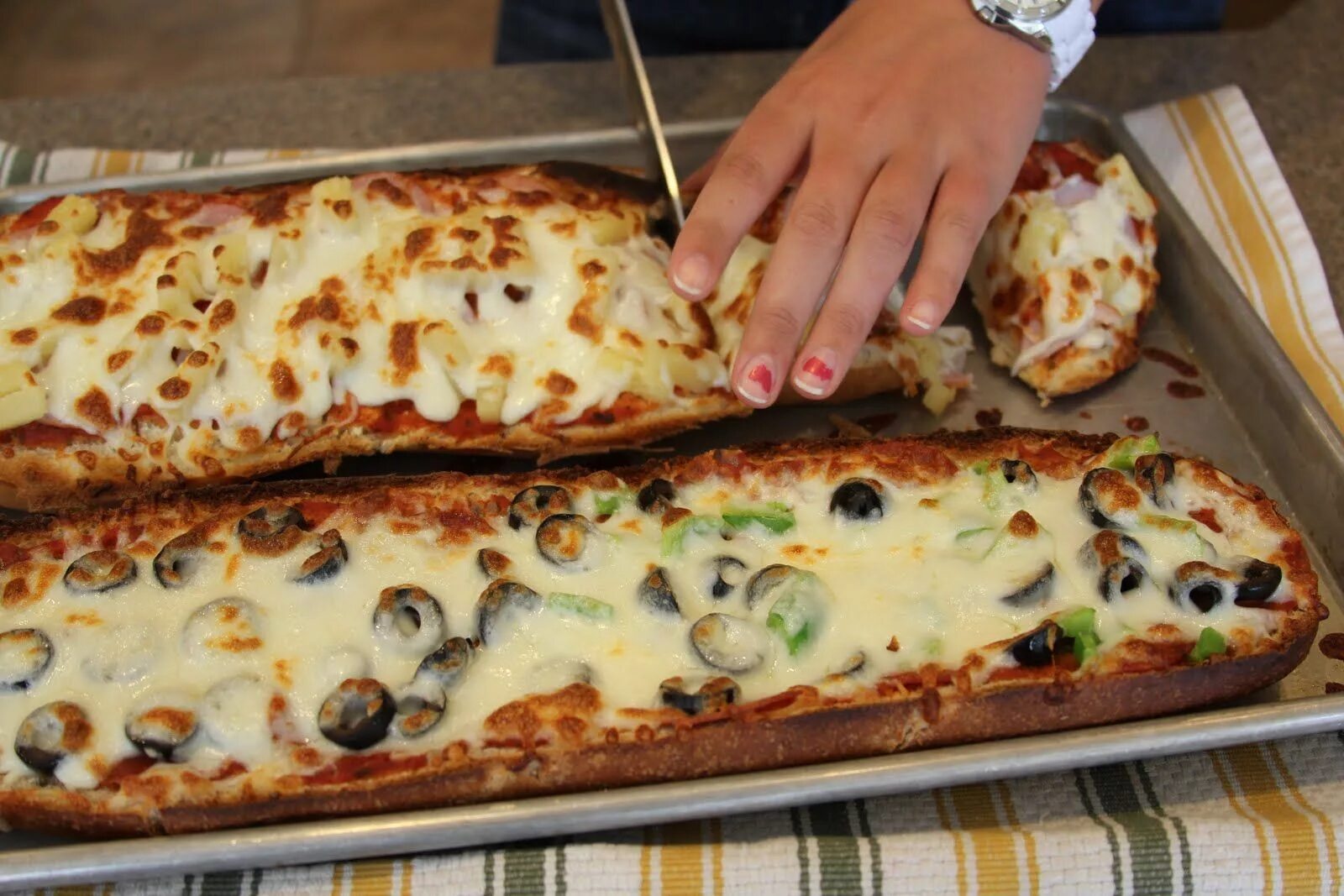 Просто вкусно и по домашний фото Божественно вкусный ужин холостяка за 5 минут French bread pizza, Pizza bread, P