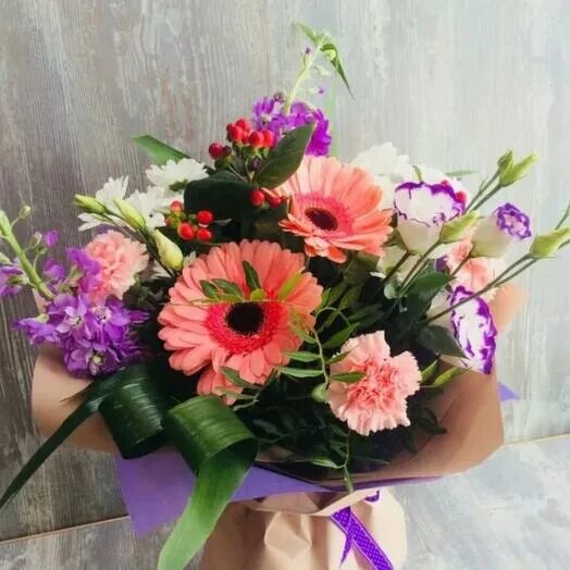 Простой букет цветов фото Delivery from local shops Flowwow Balashikha ✨ Order goods from your favorite st