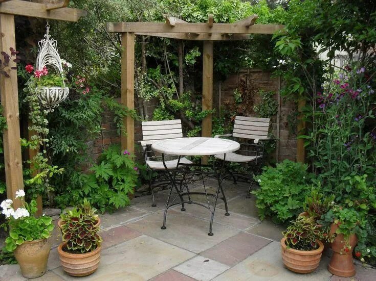 Простой дизайн дачи своими руками Creating a Garden Corner Fascinating ideas for small and large gardens #gardende