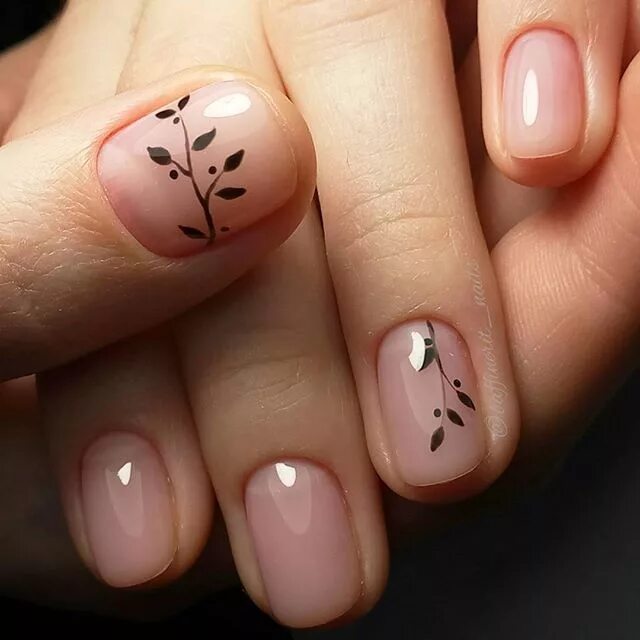 Простой дизайн на короткие ногти маникюр в школу для 11 класса Nails, Gel nails, Nail manicure