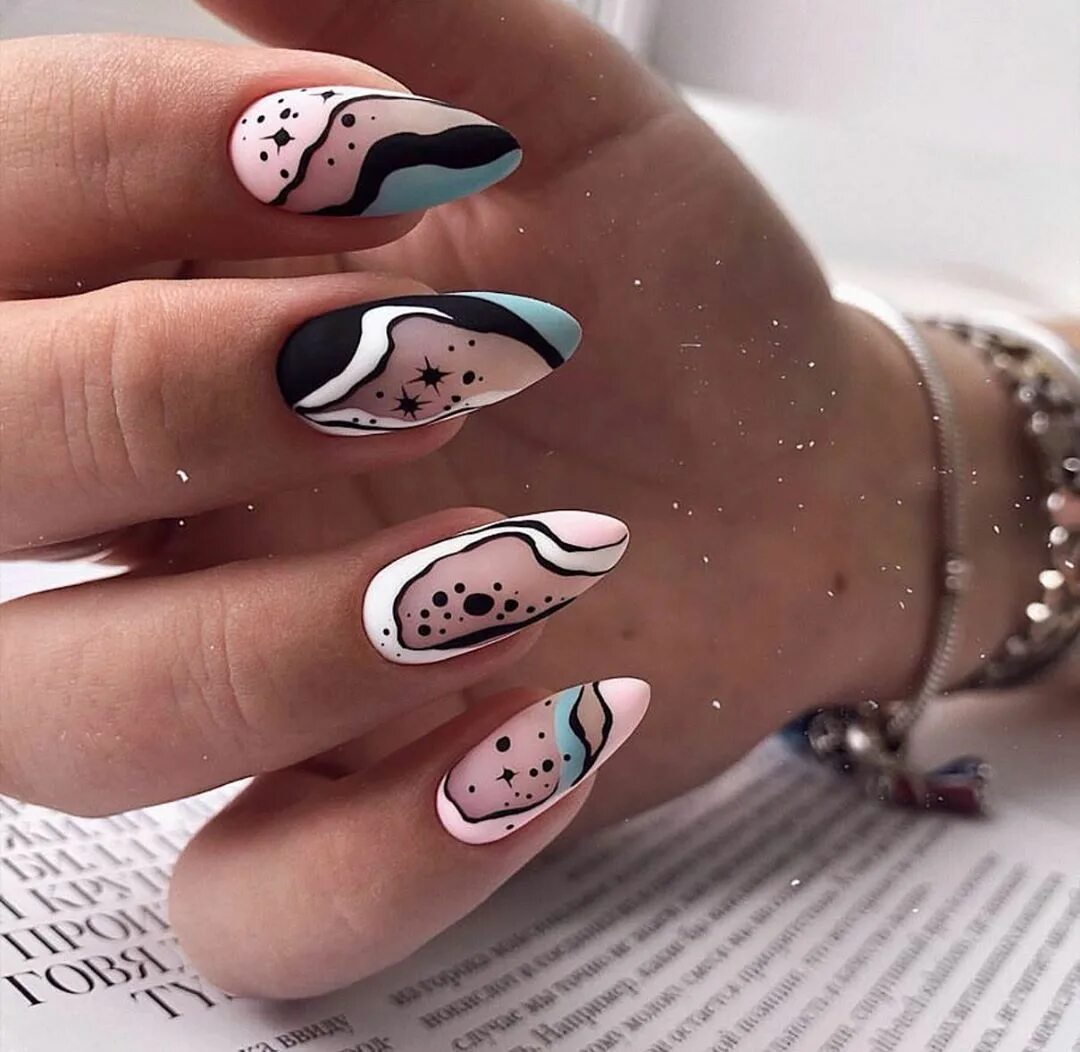 Простой и красивый маникюр 2024 Pin on Manicure Makeup nails art, Pretty nails, Cute acrylic nails