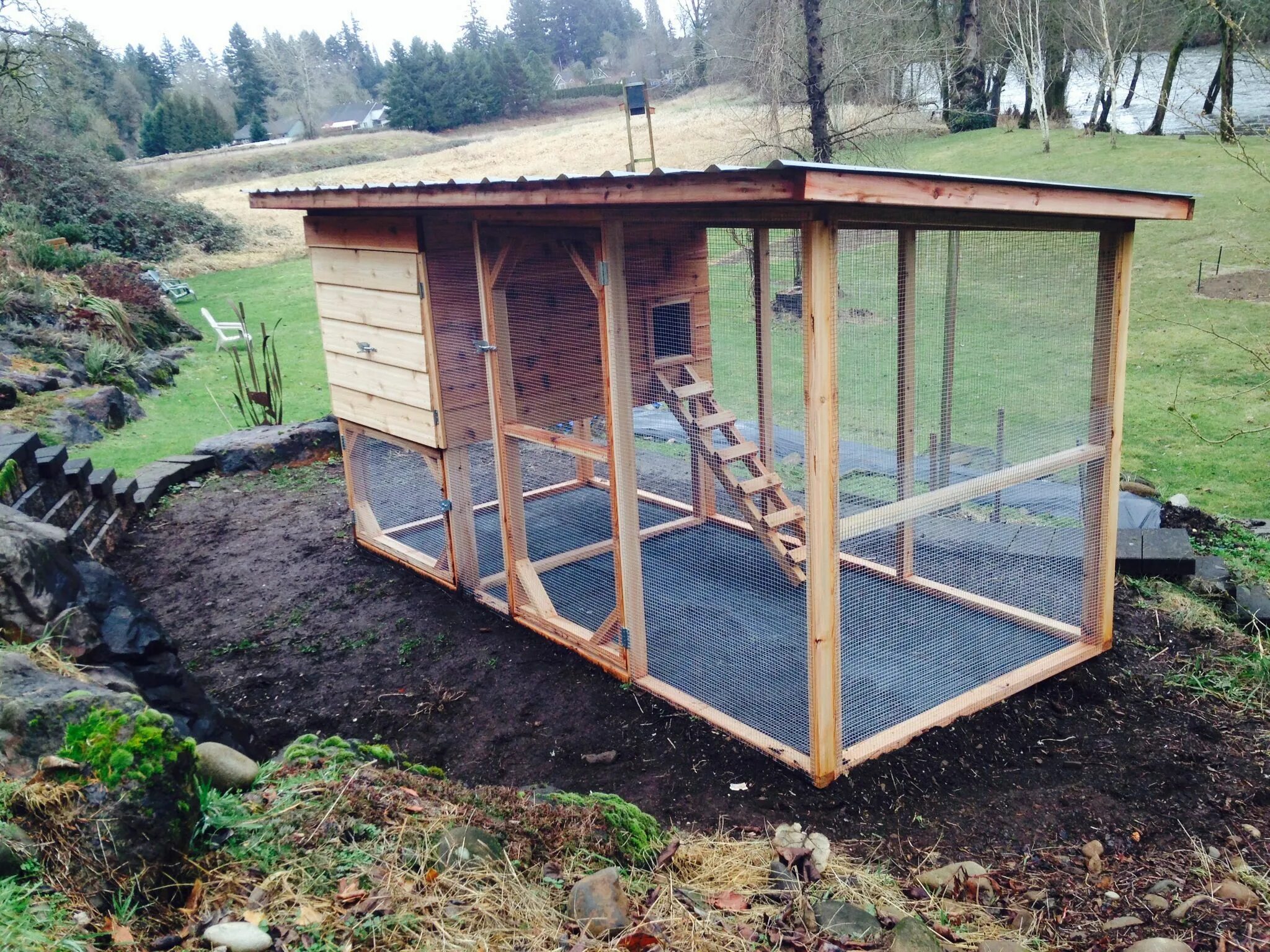 Простой курятник на даче своими руками Chicken Coops Chicken coop, Coops, Building a chicken coop