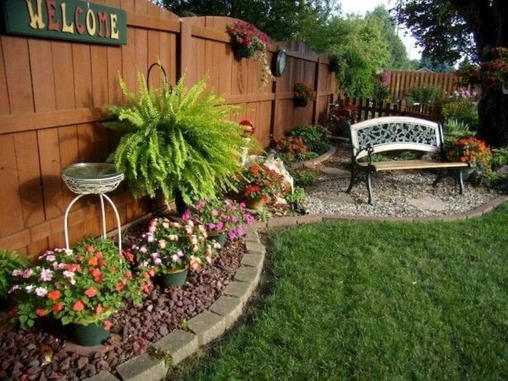 Простой ландшафтный дизайн своими руками фото 42 Brilliant Small Backyard Design Ideas On A Budget - PIMPHOMEE Small backyard 