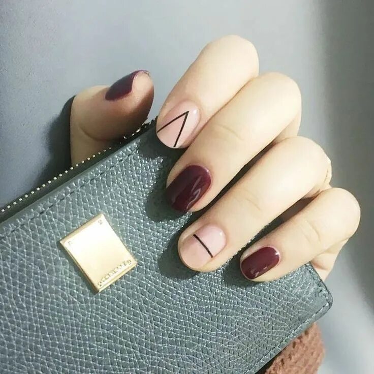 Простой маникюр квадратной формы Minimal lines nail art Manicura de uñas, Manicura, Disenos de unas