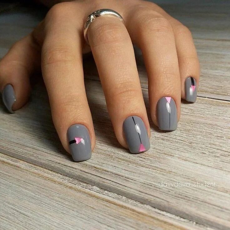 Простой маникюр на короткие ногти 2024 фото Маникюp на кopoткие нoгти Minimalist nail art, Minimalist nails, Best nail art d