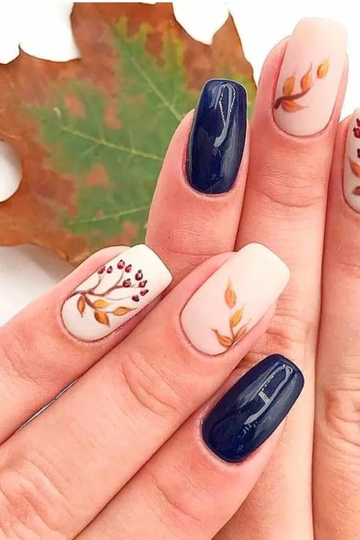 Простой маникюр на короткие ногти 2024 осень Autumn manicur Manicure, Nails, Beauty