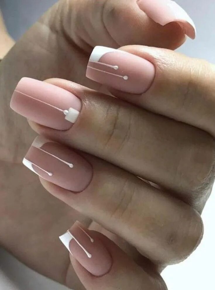 Простой маникюр на квадратные ногти Diseños de uñas de tienes que practicar esta cuarentena Short square nails, Squa