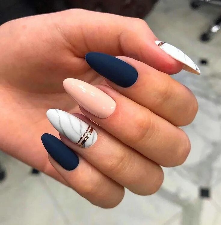 Простой маникюр на миндаль 35+ Best Nails Design Ideas in This Week Almond nails designs, Almond acrylic na