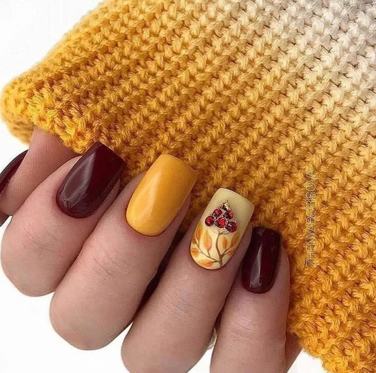 Простой маникюр на осень Surround yourself with beauty... nails fashion style design art Fashion nails, N