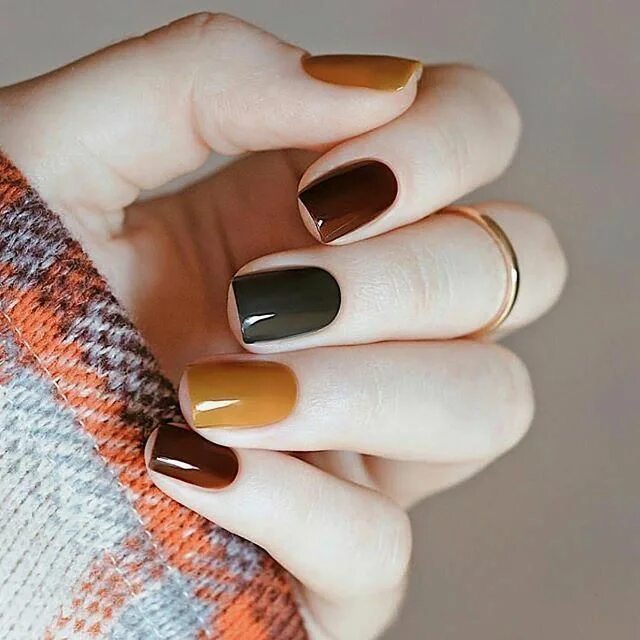 Простой маникюр на осень 55 Stunning Short Nail Designs to Inspire Your Next Manicure - The Cuddl Fall na