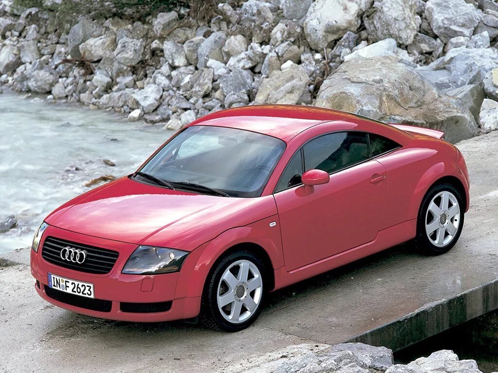 Простой машина фото Audi TT 1998, 1999, 2000, 2001, 2002, хэтчбек 3 дв., 1 поколение, 8N технические