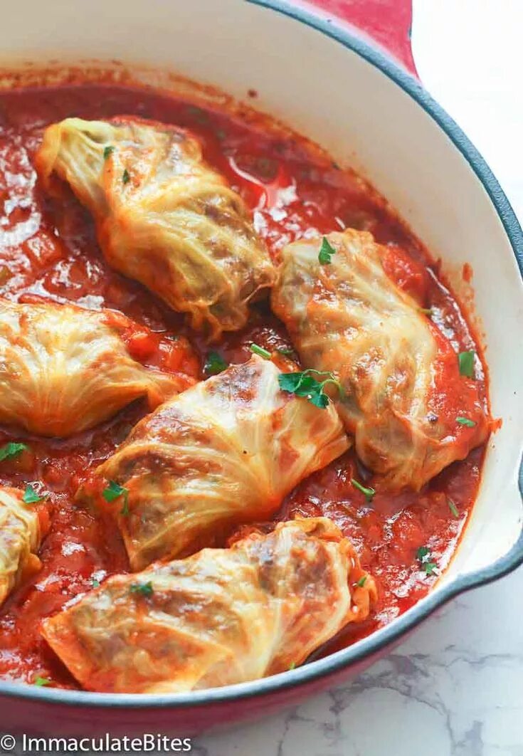 Простой рецепт голубцов с фото Stuffed Cabbage Rolls - cabbage leaves stuffed with rice and ground pork with a 