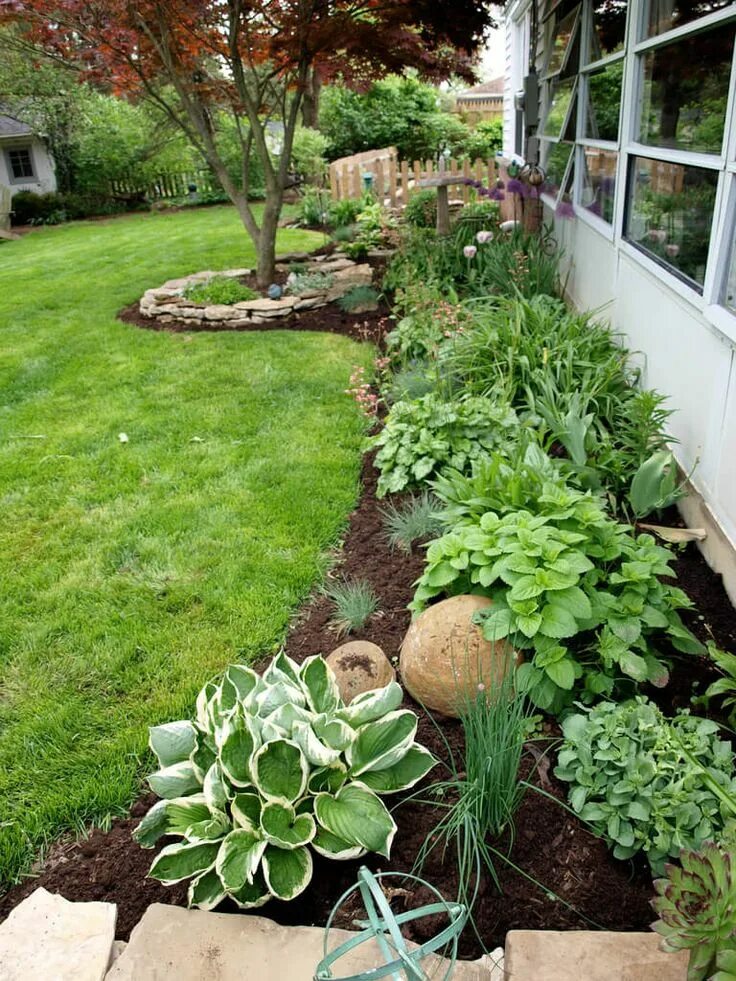 Простой сад своими руками фото 27 Gorgeous and Creative Flower Bed Ideas to Try Outdoor gardens, Backyard garde