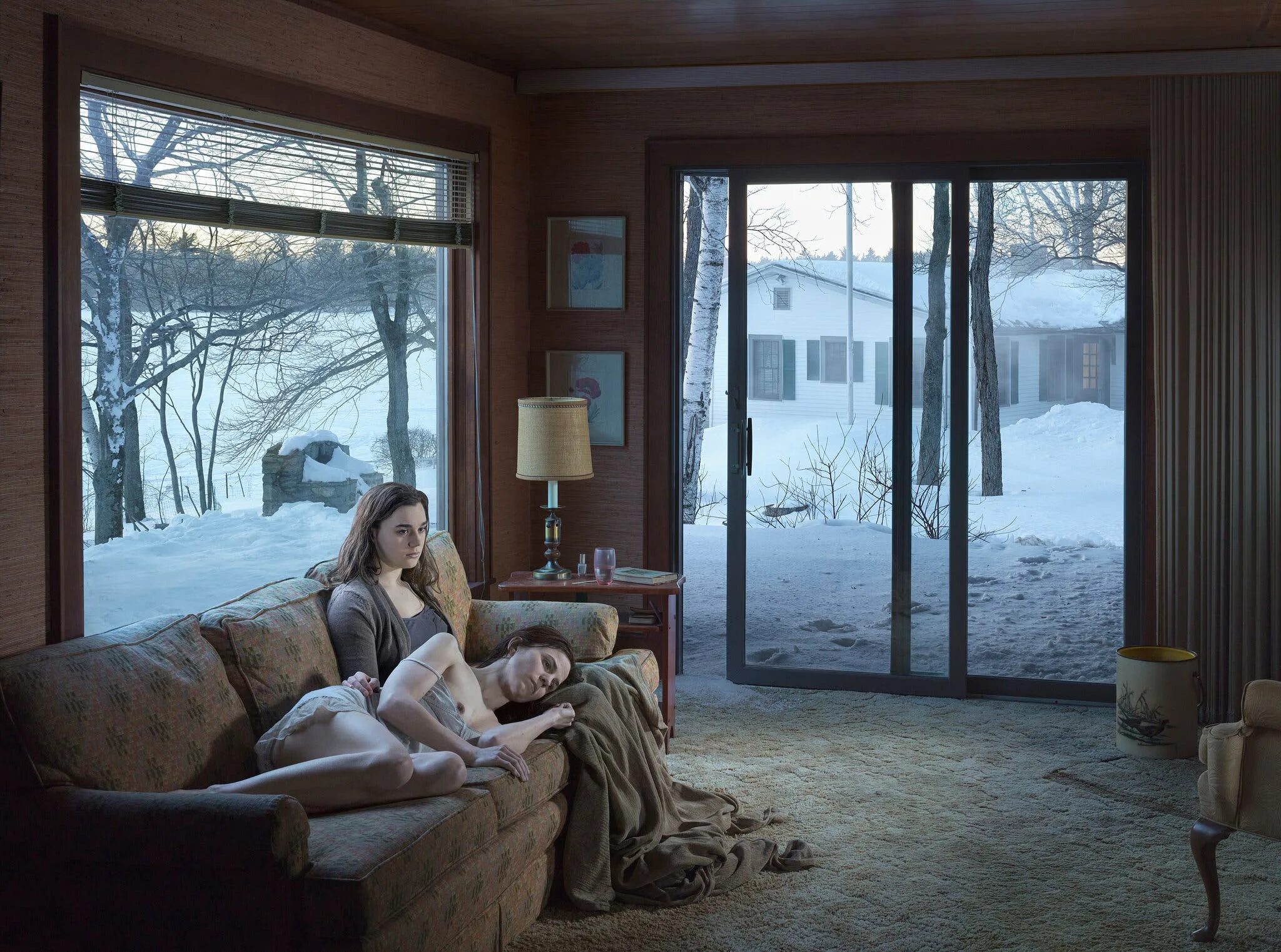 Простые фото работа Alone, in a Crowd, With Gregory Crewdson - The New York Times