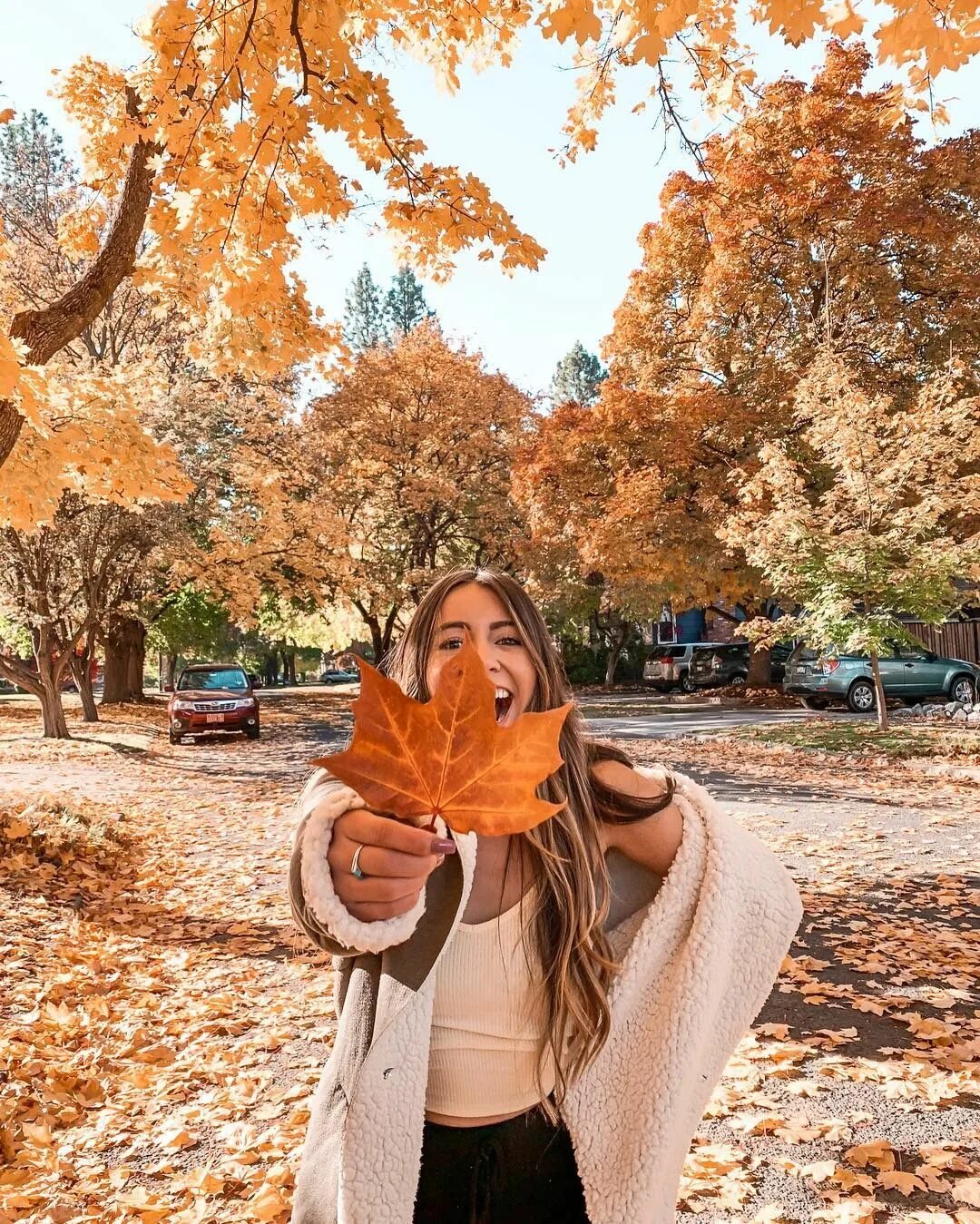 Простые идеи для фото осенью Fall outfit inspiration. Fall picture Fall photoshoot, Fall pictures, Autumn pho