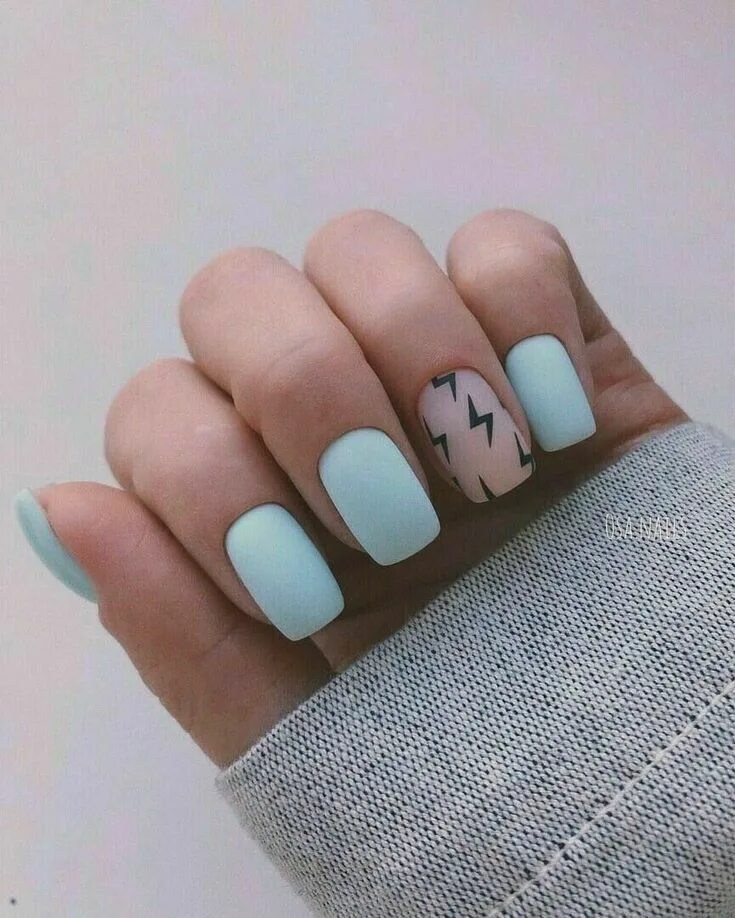 Простые идеи маникюра на короткие Маникюр 2020 Short acrylic nails designs, Subtle nails, Fashion nails