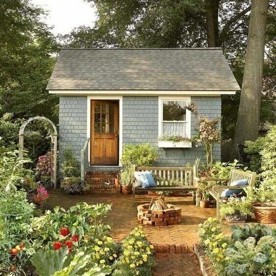 Простые красивые дачи своими руками Transform Your Old Garden Shed or Carriage House into a Haven with These Four Pr