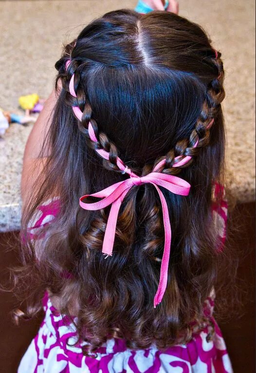 Простые прически для девочек с лентами 17 Adorable Hairstyles Your Toddler Girl Will Love Peinados, Peinados infantiles