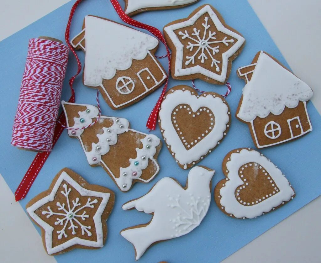 Простые пряники фото Mmmmm, gingerbread! Some simple Christmas cookies ready to. Flickr