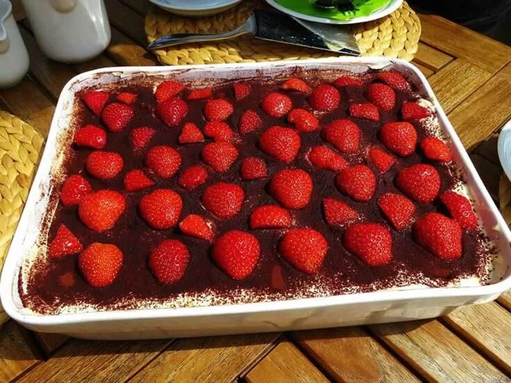 Простые рецепты из клубники с фото Тирамису со јагоди Desserts, Macedonian food, Strawberry tiramisu