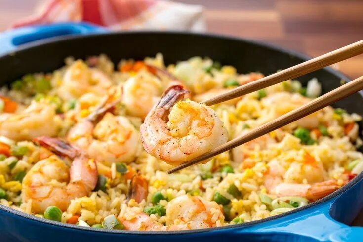 Простые рецепты с рисом с фото You'll Be Eating This Shrimp Fried Rice Right Out Of The Skillet Recipe Fried ri