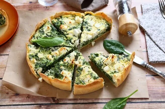 Простые рецепты с сыром и фото Quiche aux épinards et à la feta Recept Recepten, Koken, Spinazie