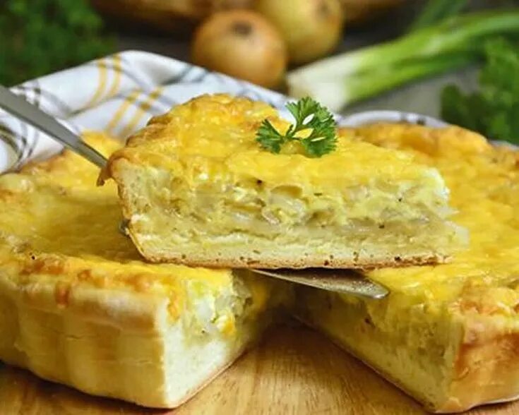 Простые рецепты с сыром и фото Tarte aux fanes d'oignons au thermomix " Rezept Zwiebelkuchen ohne hefe, Zwiebel