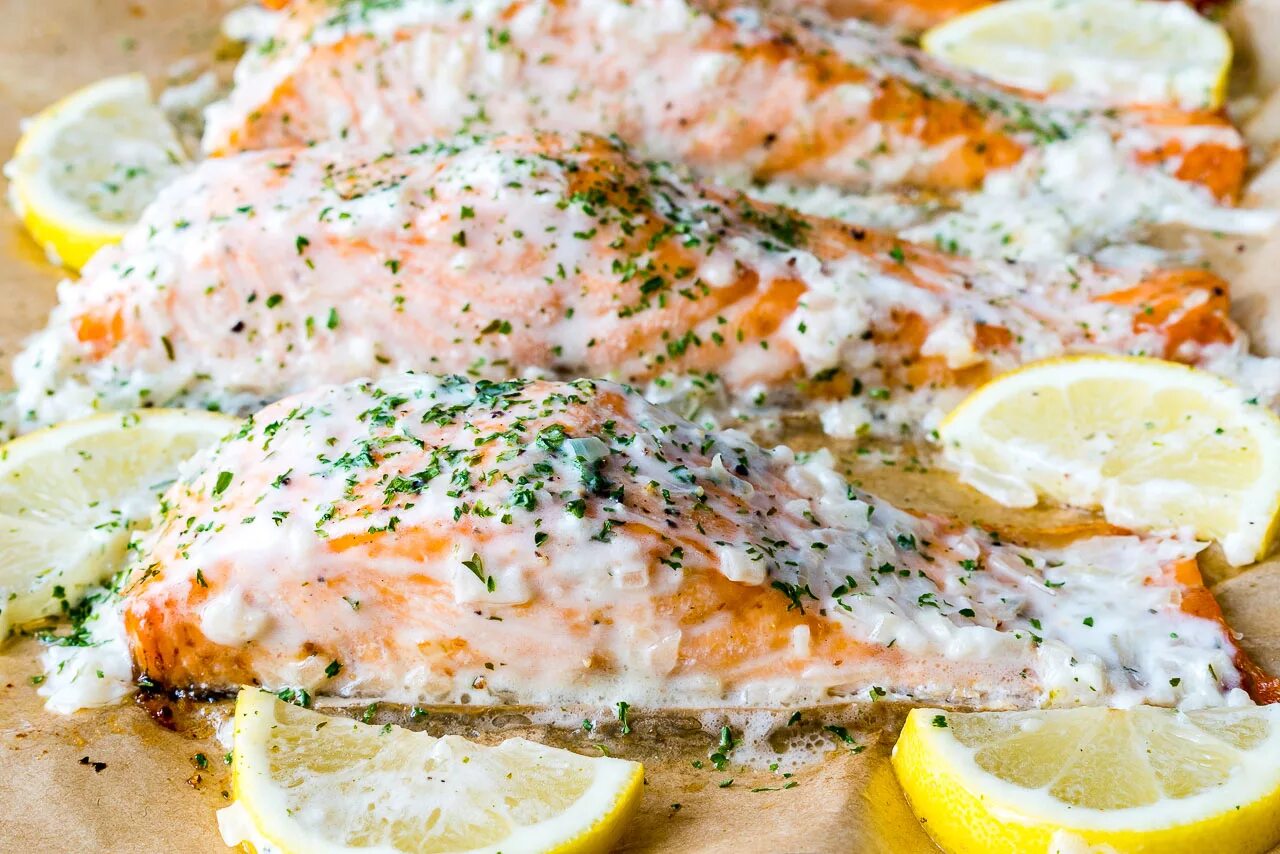 Простые вкусные рыбные рецепты с фото Oven Baked Salmon with Lemon Cream Sauce for a Simple & Impressive Dinner! Clean