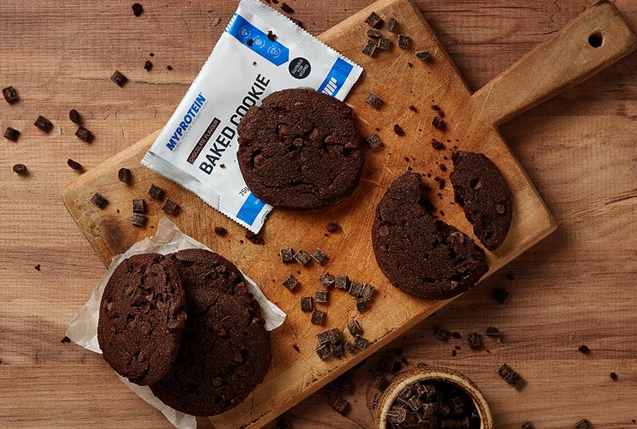 Протеиновое печенье фото Myprotein Baked Cookie packing a light 13g of protein per cookie