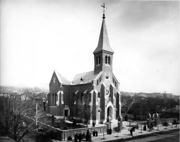 Протестантская церковь 16 век фото Файл:Peter-Paul Kirche (Tbilisi).jpeg - Википедия