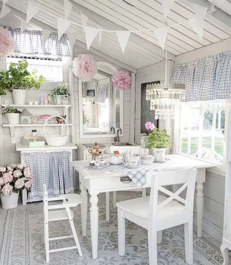 Прованс дача фото Pin by RoseLynn Rea on Home Decor Playhouse interior, Play houses, Shabby chic k